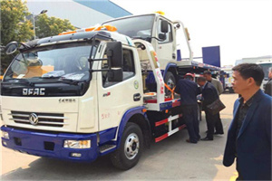 资阳区汽车道路救援拖车价格